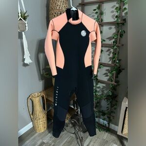NWT RIP CURL WOMEN'S DAWN PATROL 3/2 BACK ZIP - BLACK / PEACH